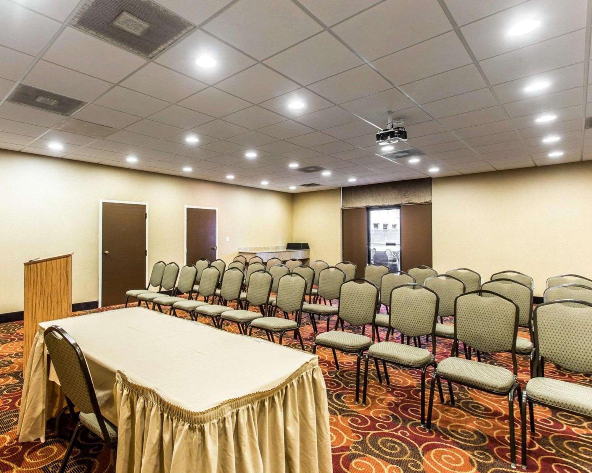 Quality Suites Hickory South Экстерьер фото