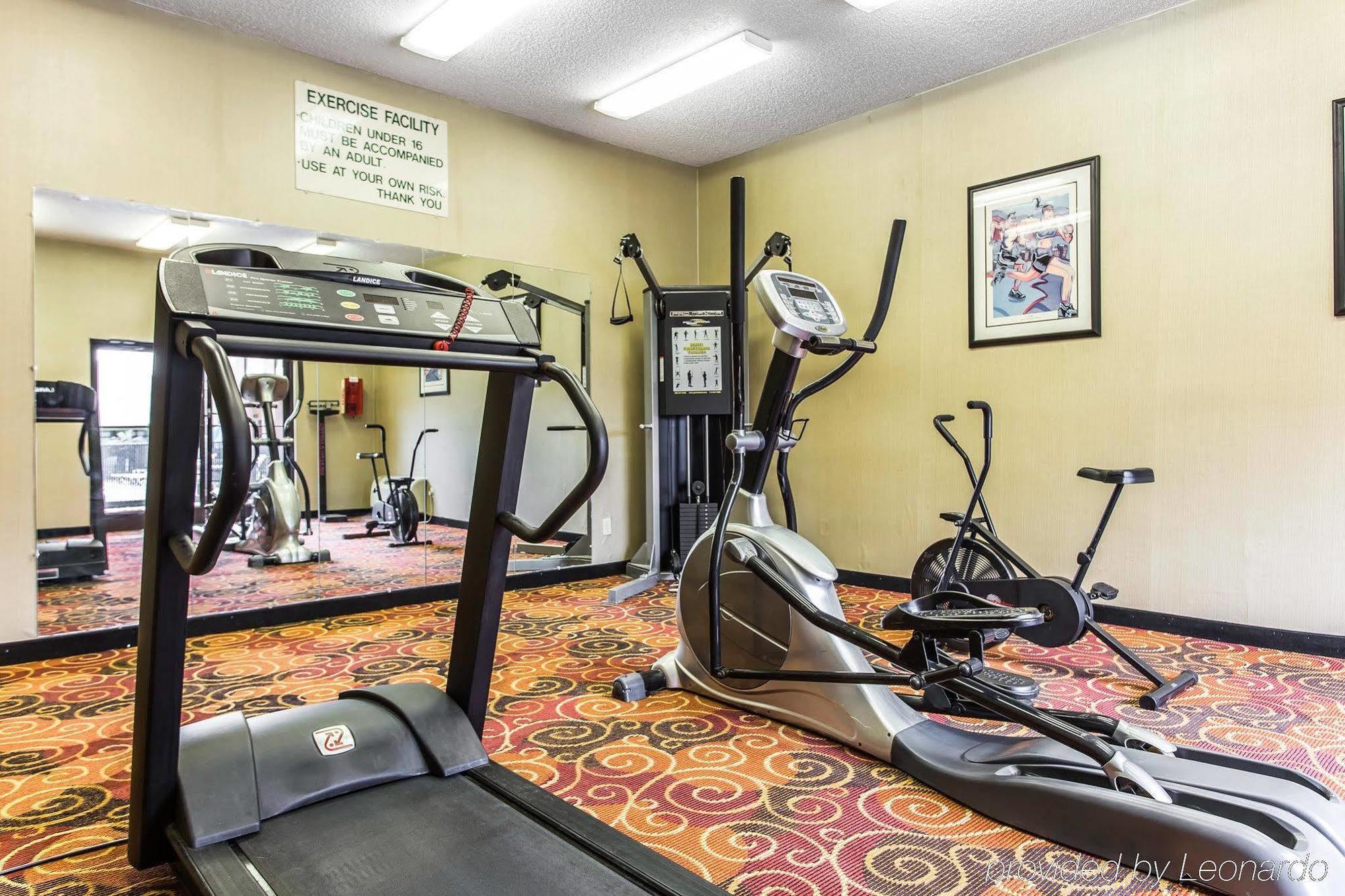 Quality Suites Hickory South Экстерьер фото