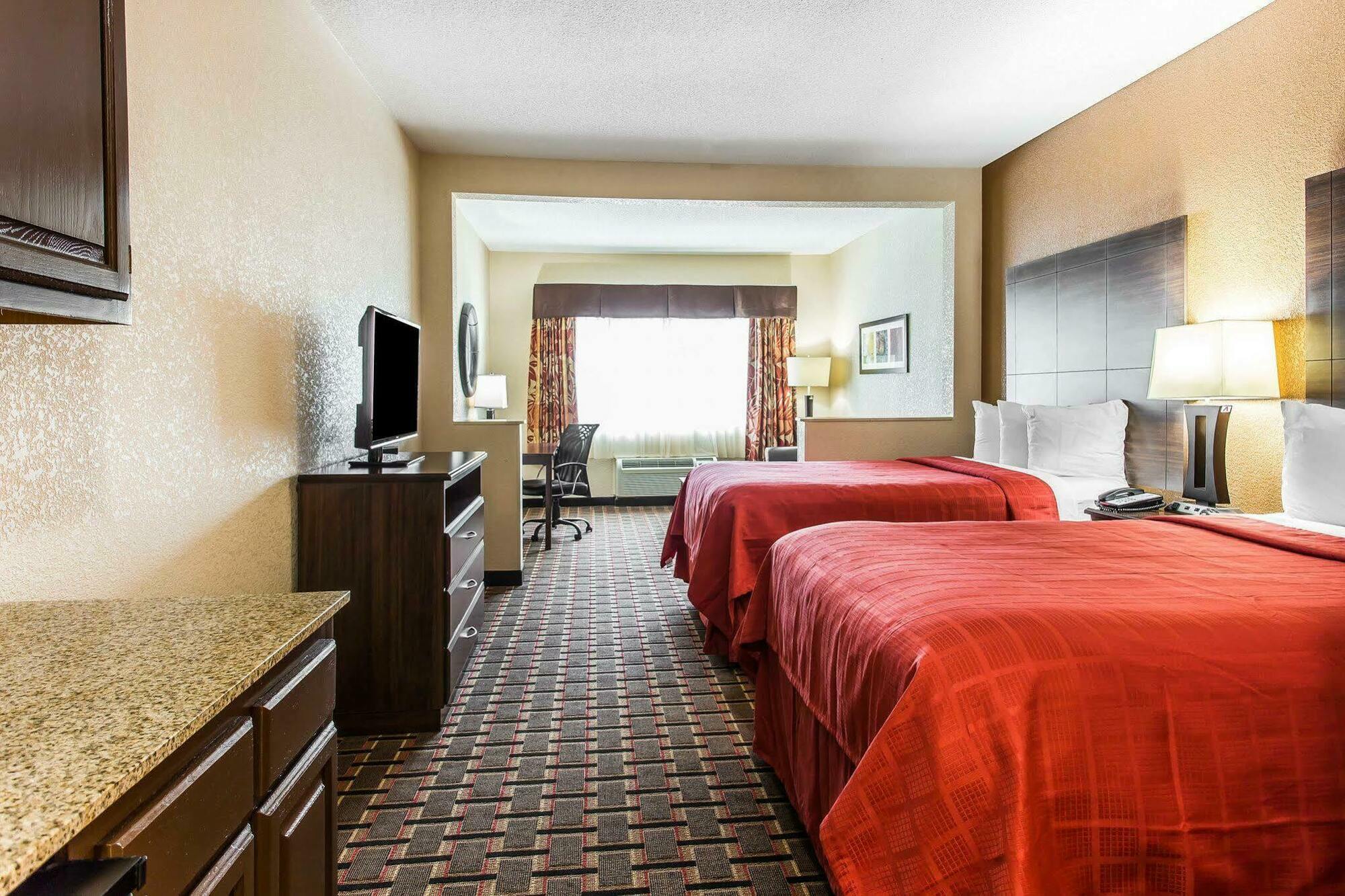 Quality Suites Hickory South Экстерьер фото