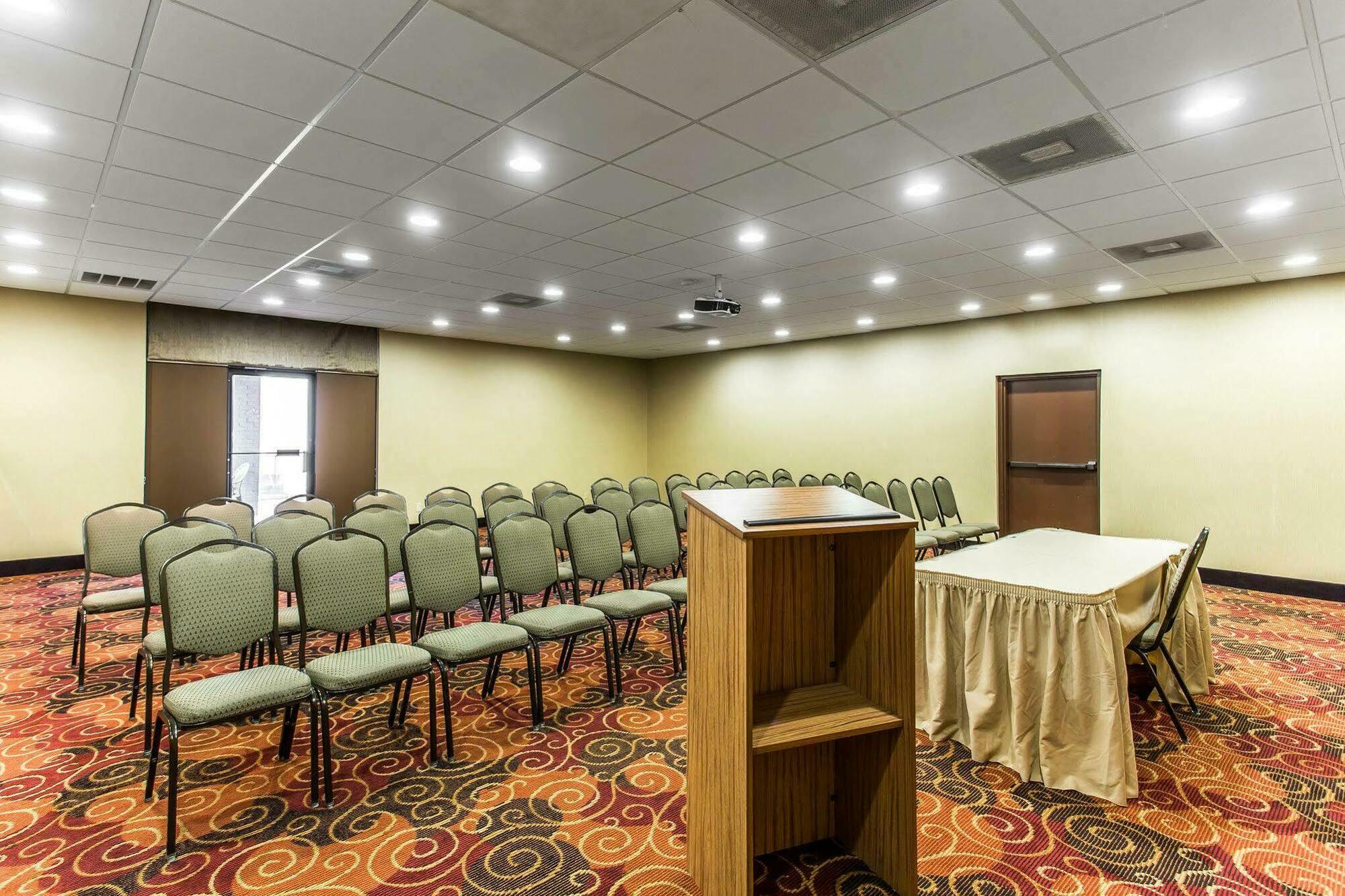 Quality Suites Hickory South Экстерьер фото